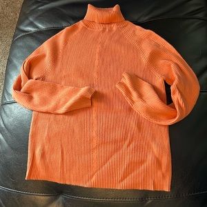 Women’s extra large, white stag lightweight sweater